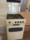 Cocina de uso de 4 hornillas con horno