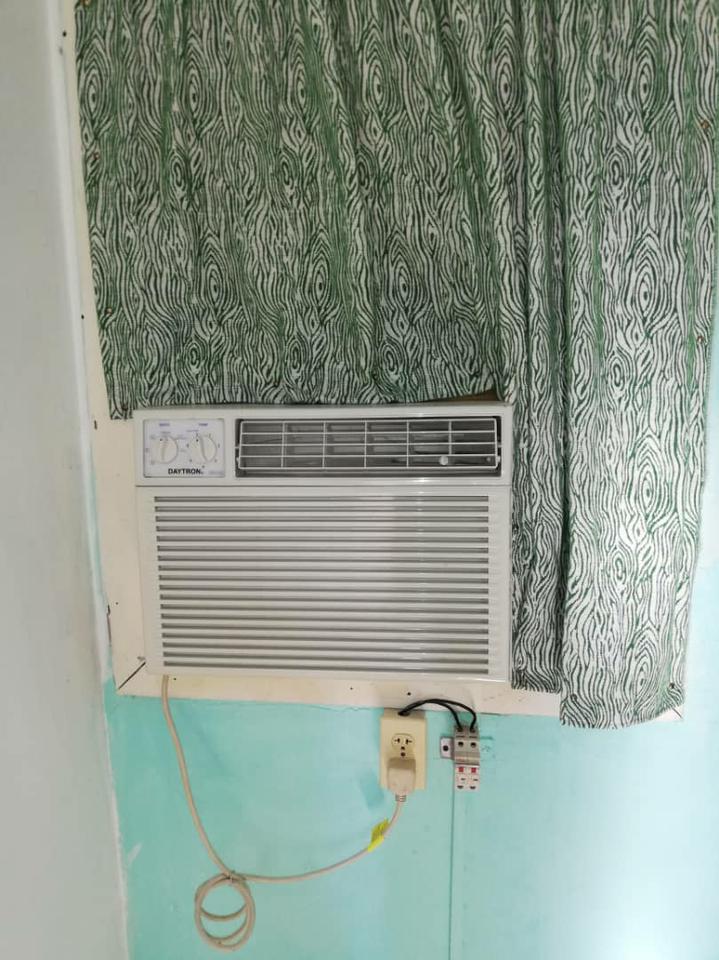 Electrodomésticos > Aires / Ventiladores: Se vende aires acondicionados de marca Daytron en La Habana, Cuba | Anuncios Clasificados de Compra / Venta en Cuba - Porlalivre